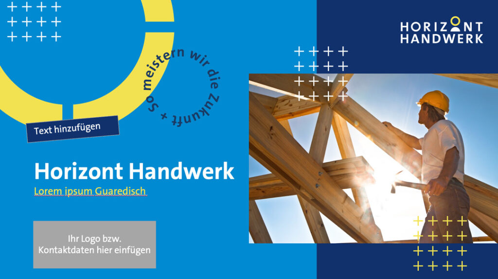 Werbegrafik für Horizont Handwerk, die einen Bauarbeiter mit Schutzhelm zeigt, der einen Hammer auf einen Holzbalken schlägt, blaue und gelbe geometrische Designelemente und Platz für ein Logo und Kontaktinformationen.